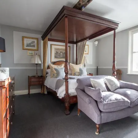 The Old Rectory 4* Thormanby