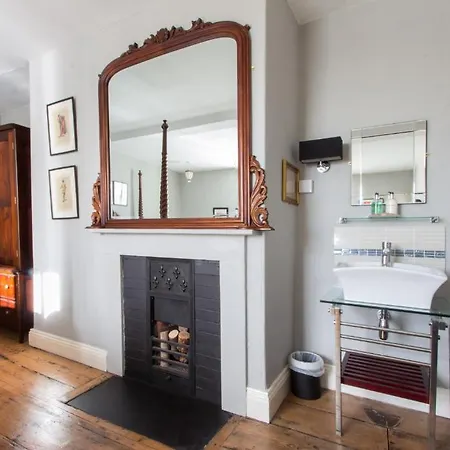 The Old Rectory 4* Thormanby